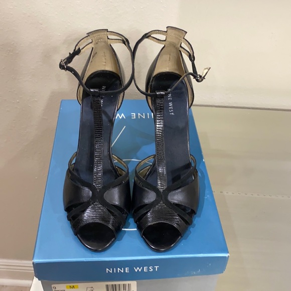 COPY - Nine West Ssndals - Picture 2 of 5